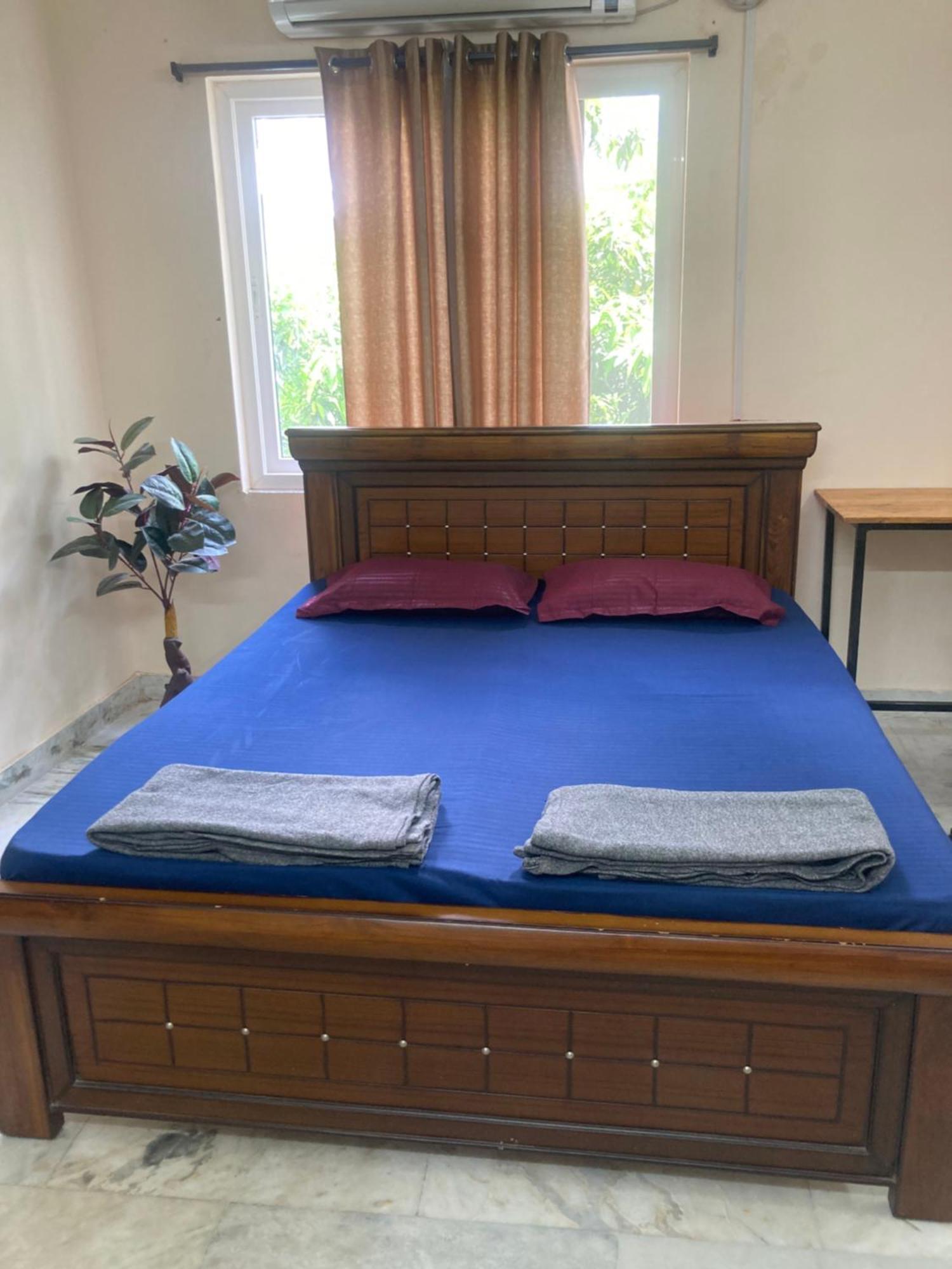Elysium Inn Hyderabad Bagian luar foto