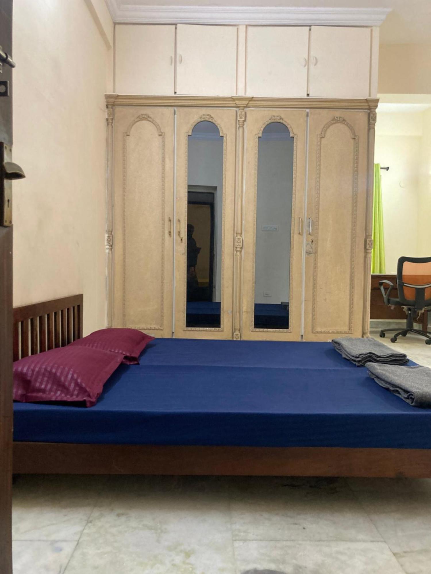 Elysium Inn Hyderabad Bagian luar foto