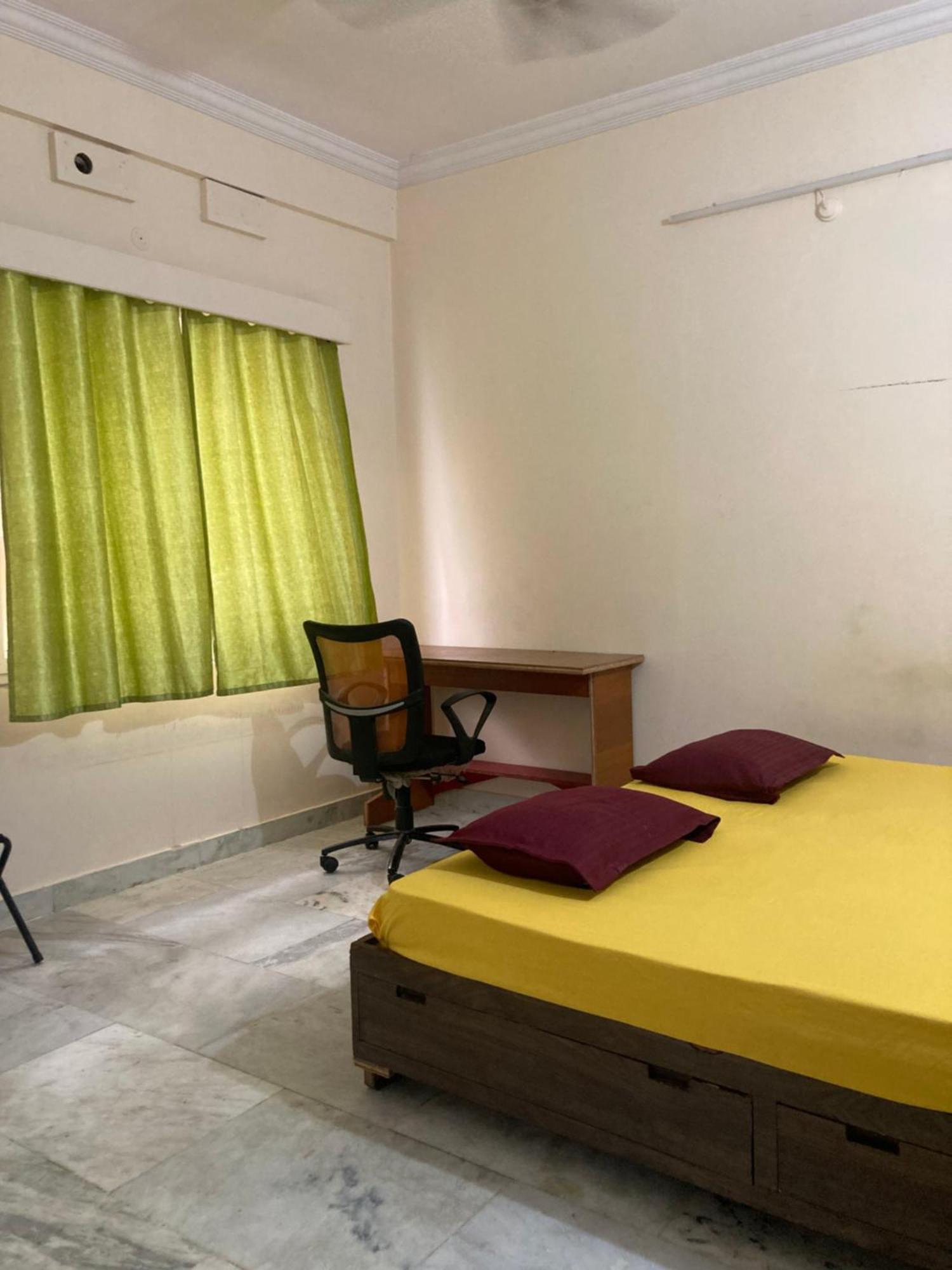 Elysium Inn Hyderabad Bagian luar foto