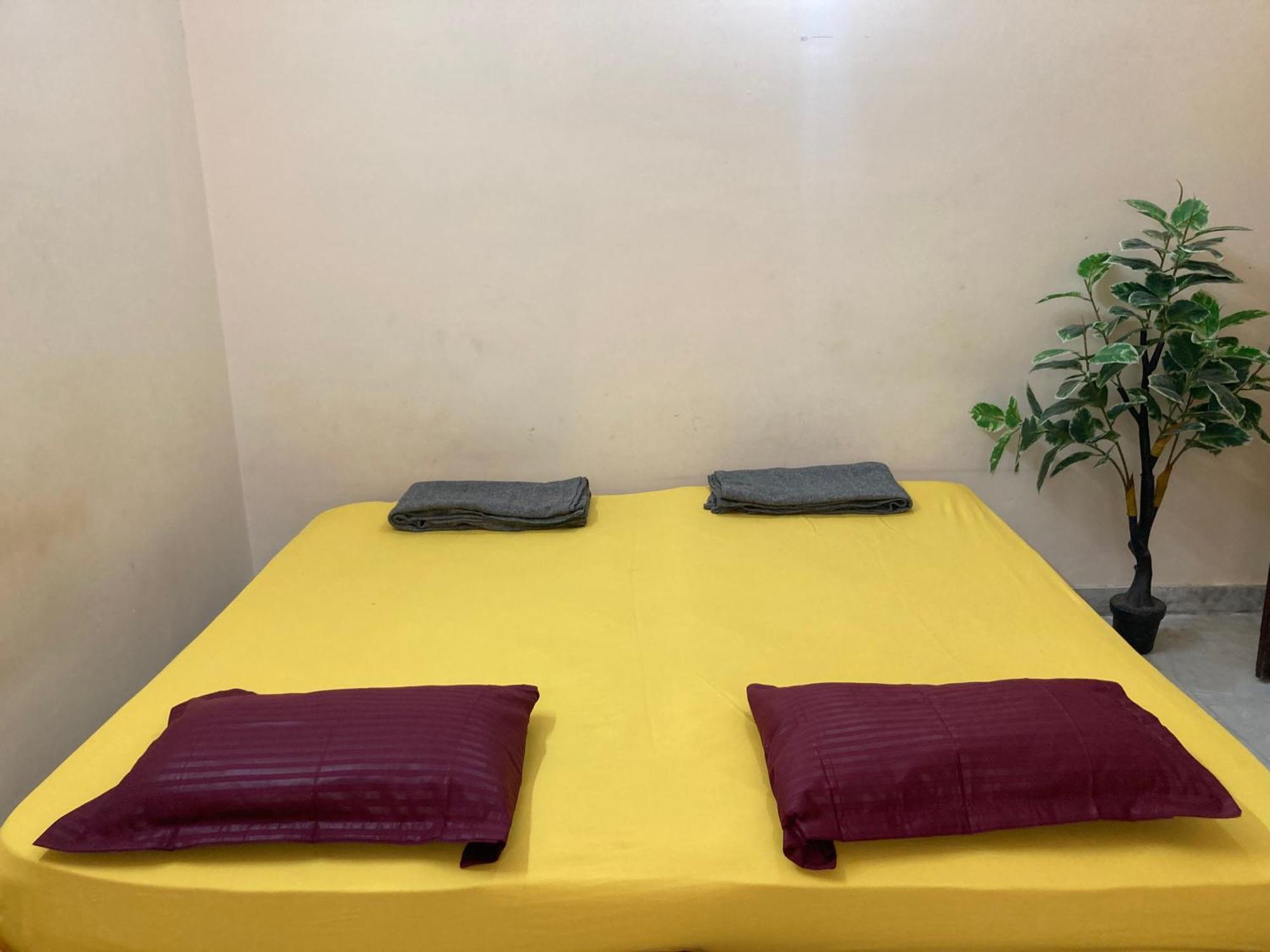 Elysium Inn Hyderabad Bagian luar foto