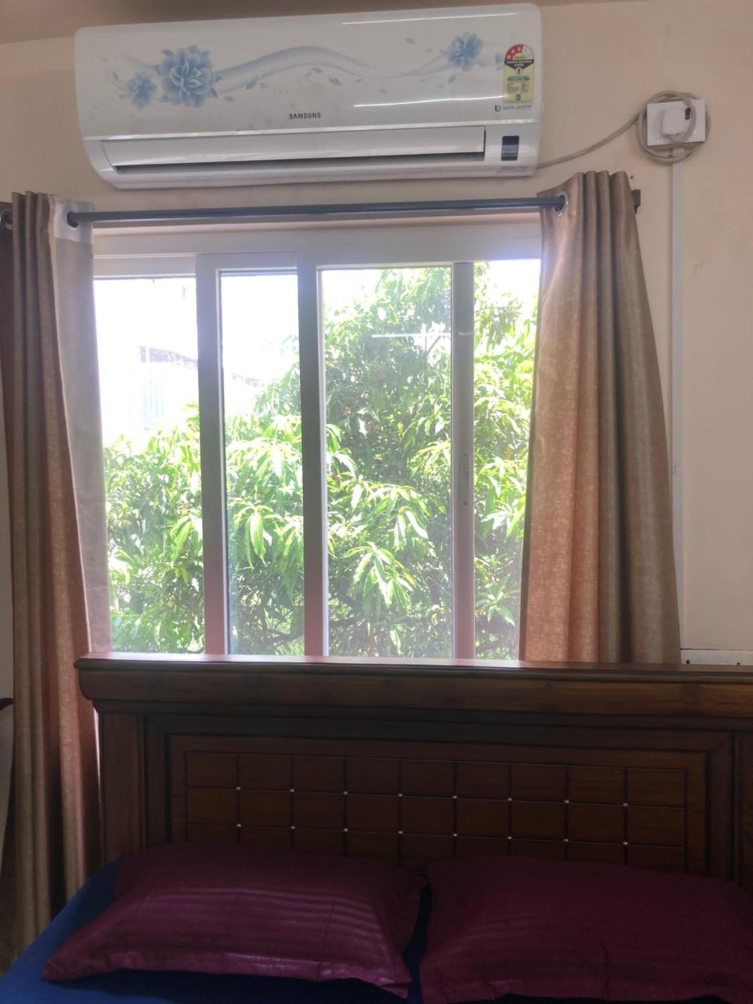 Elysium Inn Hyderabad Bagian luar foto